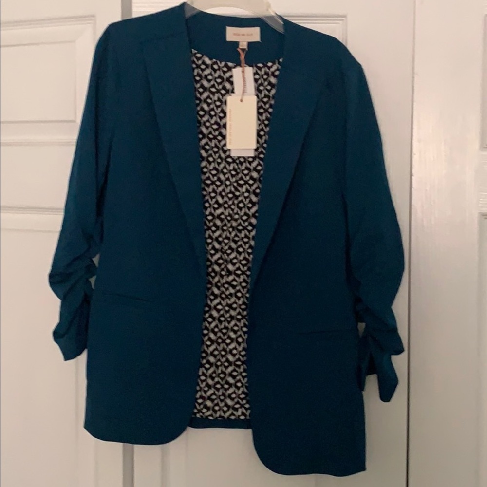 NWT Skies are Blue Blazer